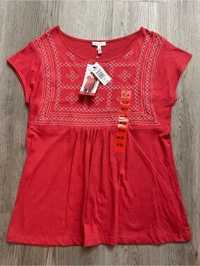 333 NWT Ella Moss Red Short Sleeve Embroidered Scoop Neck Tee